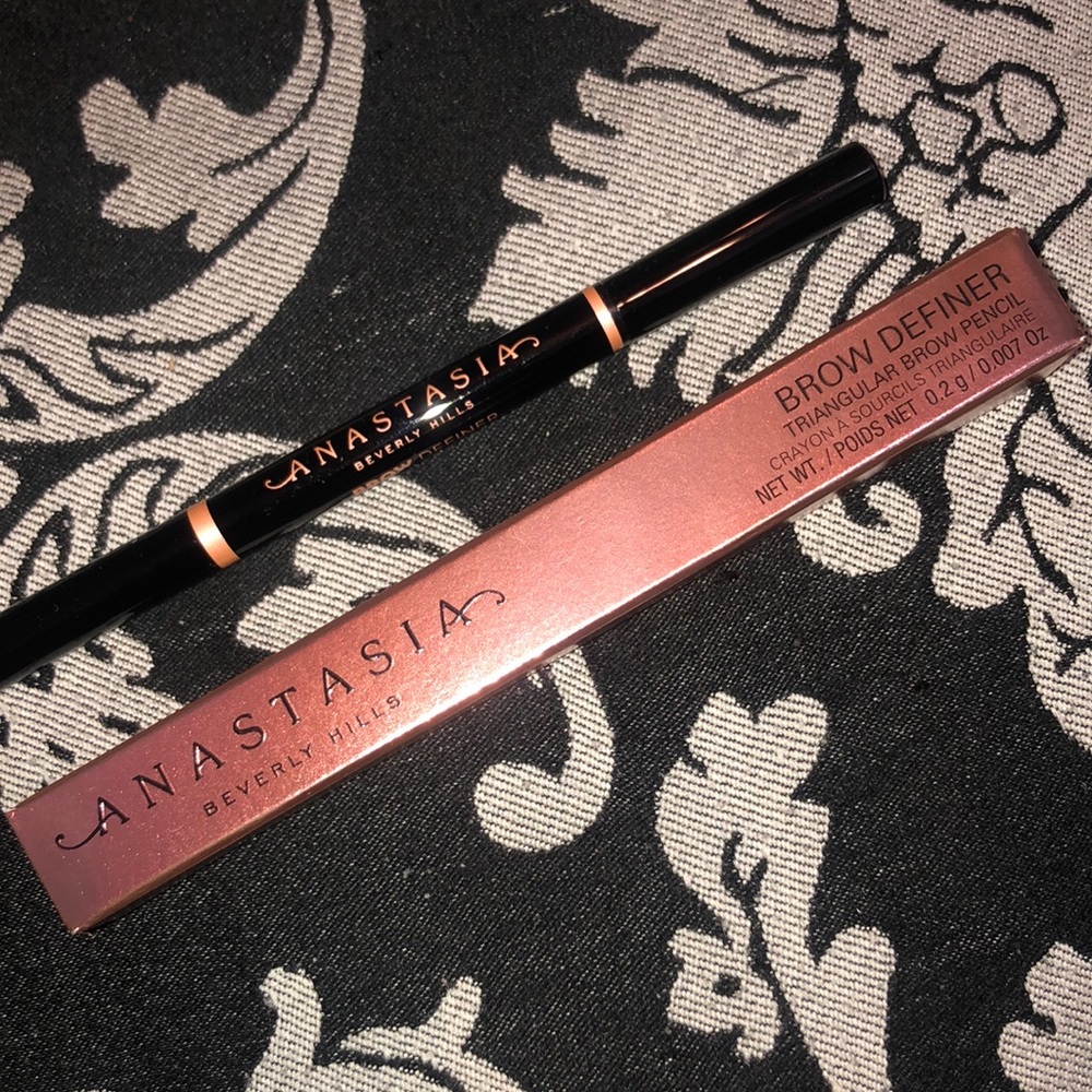 NIB Anastasia Beverly Hills Brow Definer